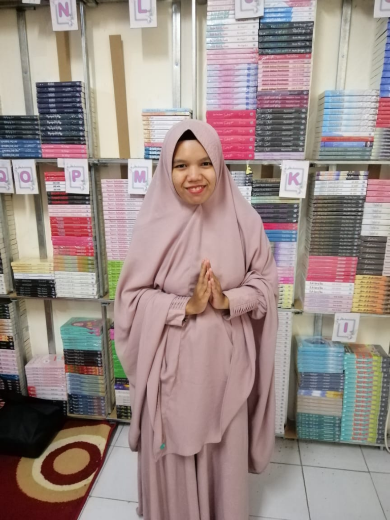 Bunda Rina Dan Om Dani, Pahlawan Yang Membangkitkan Gairah Menulis Pada Diriku
