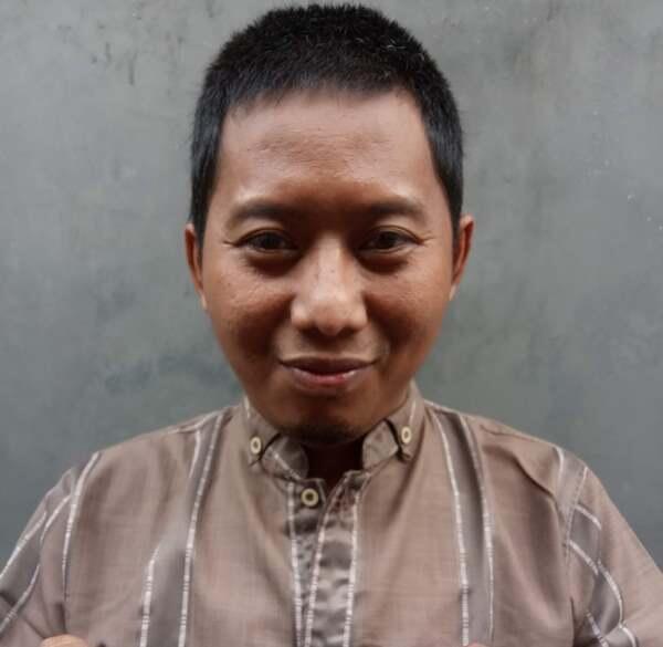 Tukang Bubur Ayam Juga Bisa Jadi Pahlawan Kok