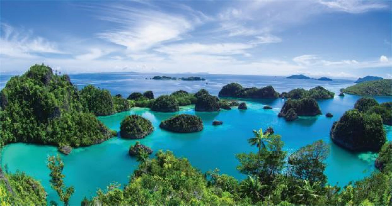 (COC_Reg.Papua) Pesona Wisata Pantai Raja Ampat Papua Cocok Nih Liburan Akhir TAhun