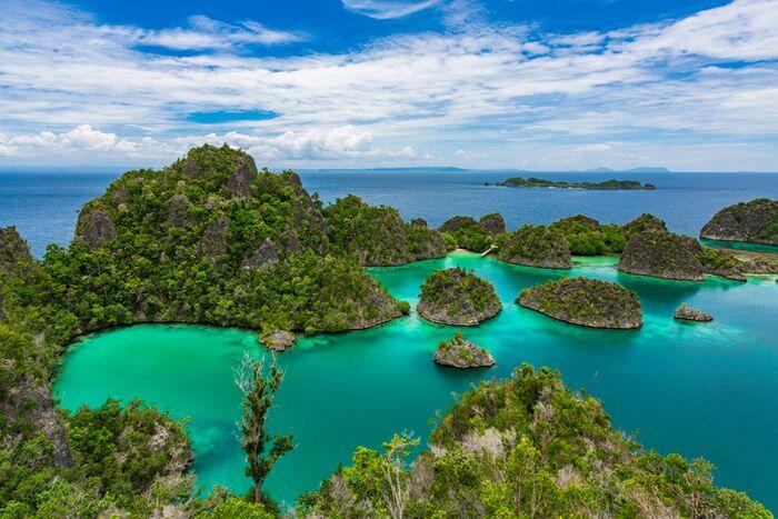 (COC_Reg.Papua) Pesona Wisata Pantai Raja Ampat Papua Cocok Nih Liburan Akhir TAhun