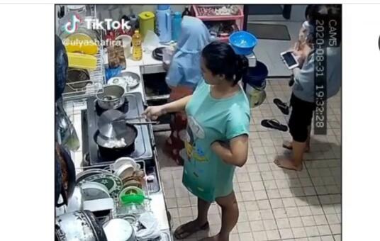 Detik-detik Cimol Meledak dan Melompat dari Wajan, Bikin Heboh Penghuni Rumah!
