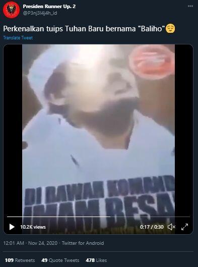 Viral Video Bapak-bapak Berdoa di Depan Baliho Habib Rizieq