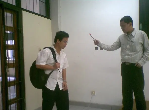 Kampret Banget! Gara2 Telat Masuk Kelas, Mahasiswa Akhirnya Jadi Profesor Terkenal.