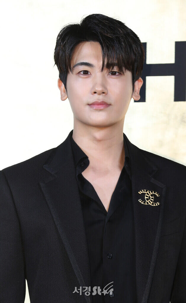 Park Hyung Sik Sedang Ambil Cuti Terakhir Sebelum Bebas Wamil!