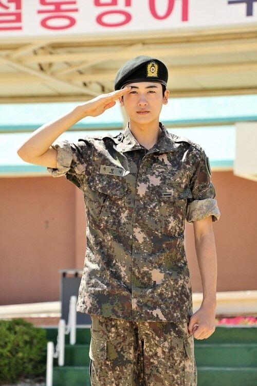 Park Hyung Sik Sedang Ambil Cuti Terakhir Sebelum Bebas Wamil!