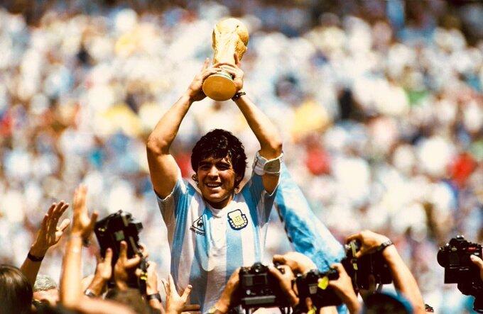 BREAKING NEWS, Legenda Sepak Bola Argentina Diego Maradona Meninggal Dunia