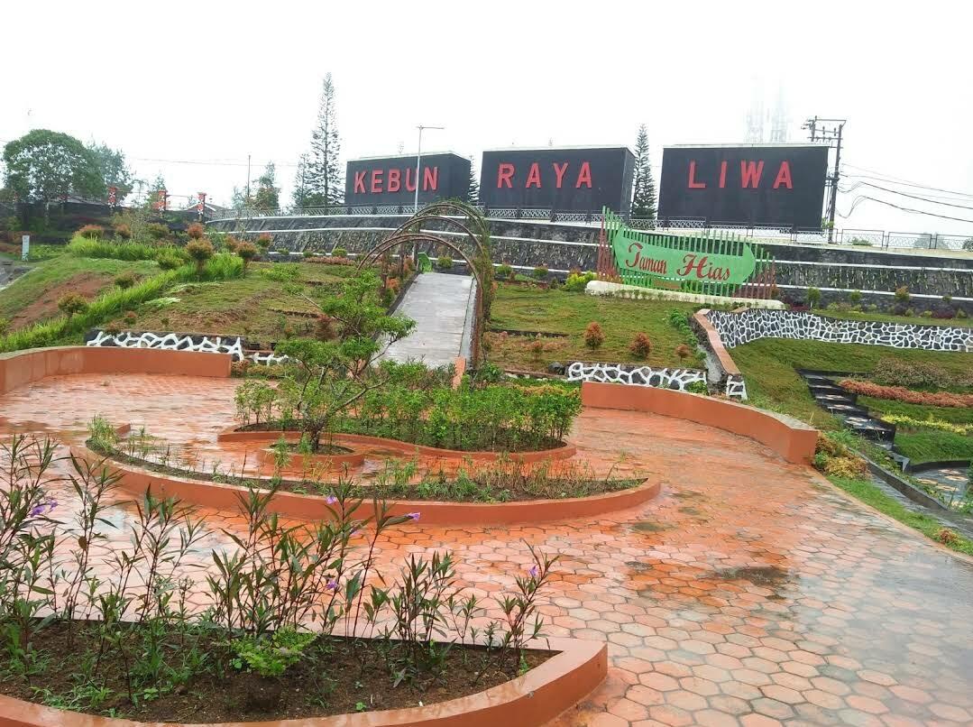 Kebun Raya Liwa, Tempat Wisata di Lampung Barat yang Indah Mempesona!
