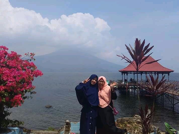 Pesona Keindahan Pantai Krui, Lampung Barat! Liburanku Seru, Liburanku Aman