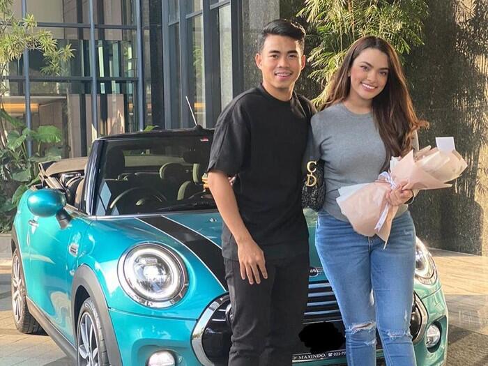 5 Artis Ini Dapat Hadiah Dari Sang Pacar - Wow Ada Yang Sampai 1 M