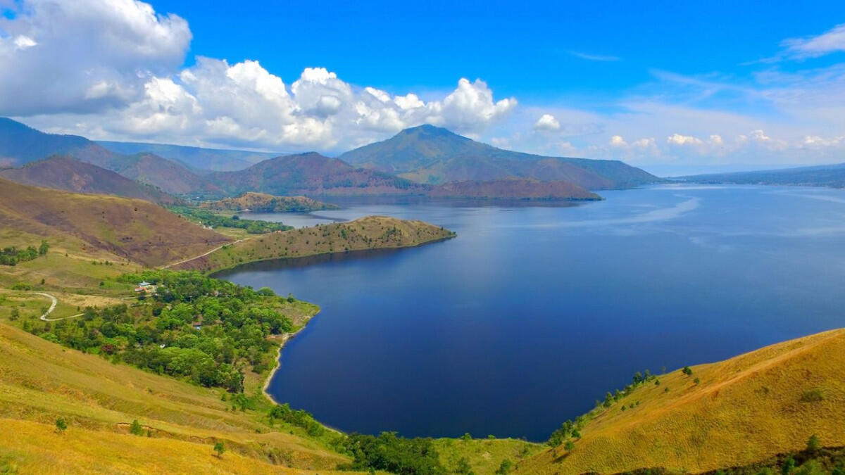 Rekomendasi 5 Tempat Keren di Danau Toba Buat Agan Melepas Penat