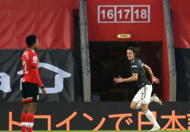 Cavani Sang Supersub: 2 Gol, 1 Assist, MU Comeback Hajar Southampton