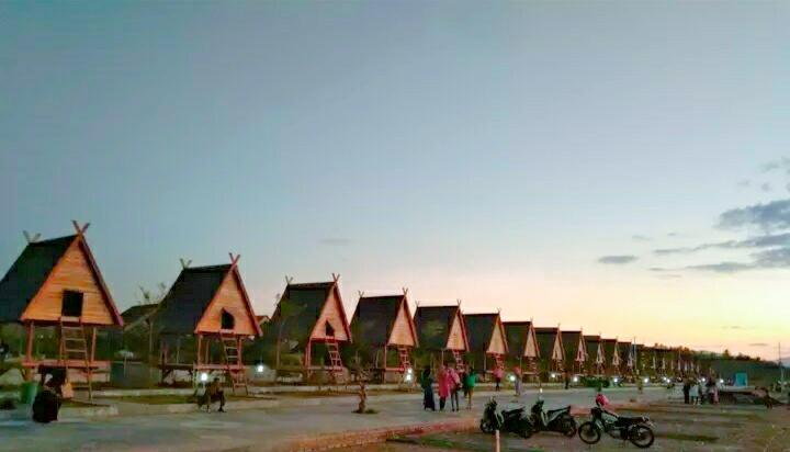 Gratis, Nikmati Sunsite di Wisata Rumah Adat Bima, Dijamin Betah dan Gak Mau Pulang!
