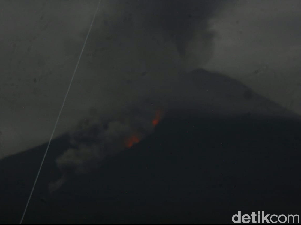 Gunung Semeru Meletus, Awan Panas Meluncur Sejauh 1,5 KM