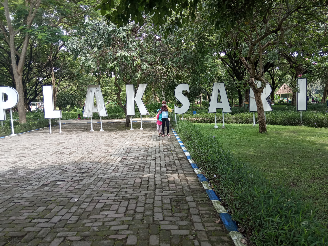 Berwisata Asyik ke Taman Kebonratu Keplaksari yang Instagramable