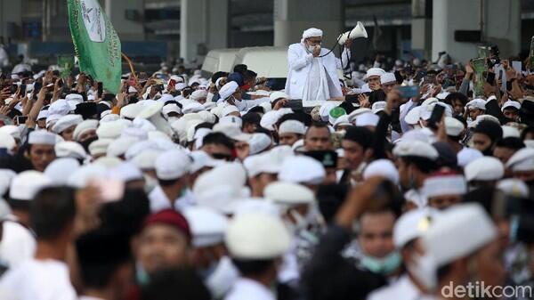 Habib Rizieq: Saya Minta Maaf Kerumunan di Bandara Bikin Resah