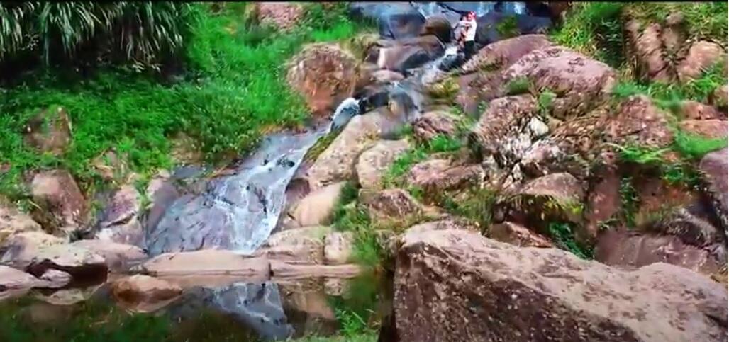 Perkenalkan Curug Sinoman, Wisata Terbaik di Kabupaten Banjarnegara.