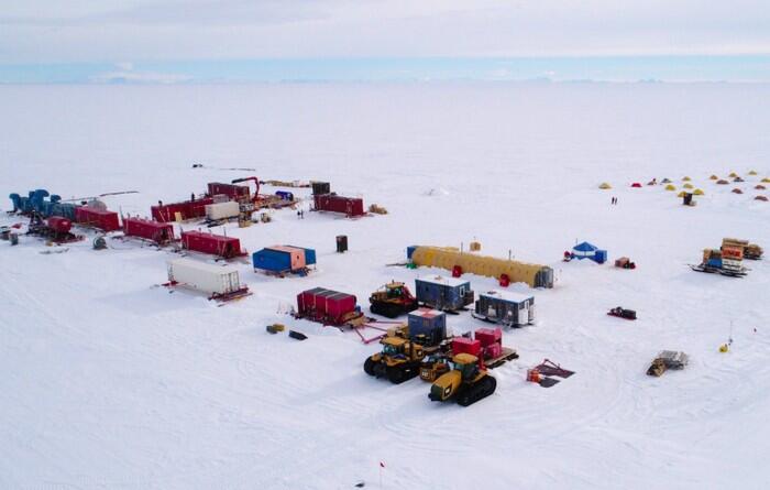 Misteri Benua Antartika! Ada Lubang Besar Yang Dikelilingi Es Tebal