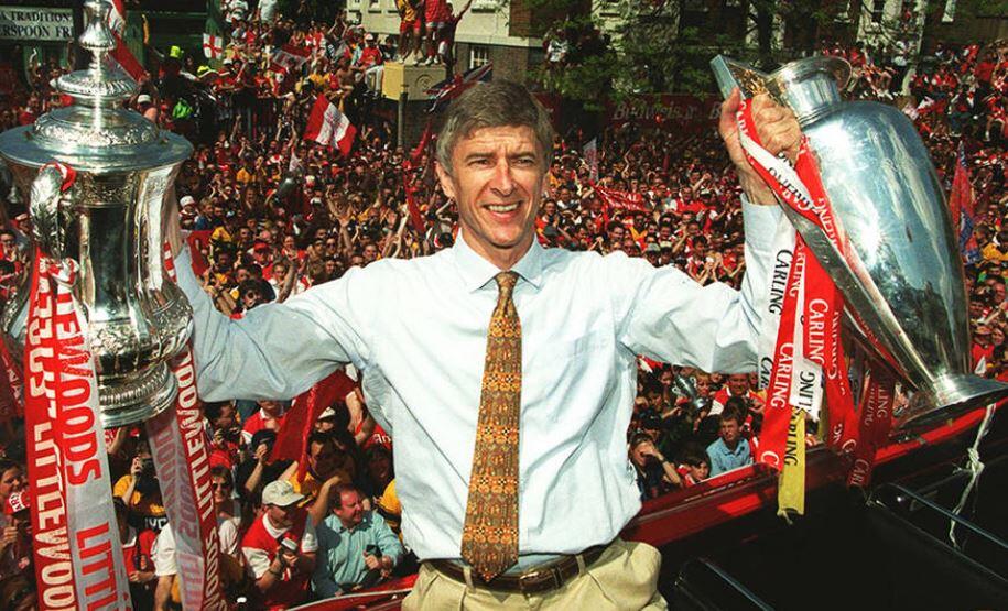 Andai Ronaldo Jadi Gabung Arsenal 18 Tahun Lalu...