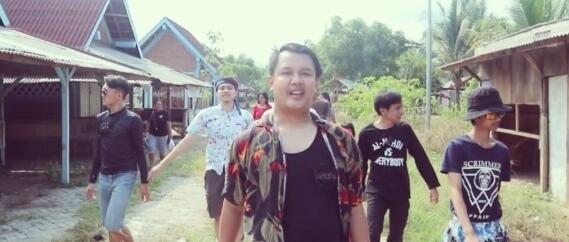 &#91;COC Travellers&#93; Liburan Lokal dengan Nyaman Ke Pantai Tanjung Layar, Desa Sawarna