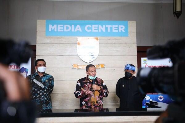 Rumah Sakit COVID-19 Penuh! Oded Minta Ridwan Kamil Siapkan RS Darurat