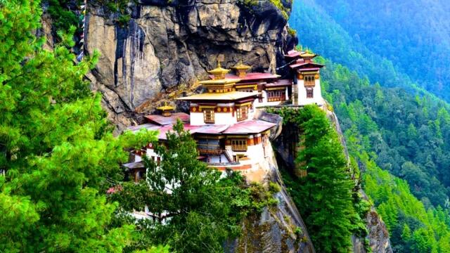 BIKIN BETAH! Inilah 10 Tempat Ibadah Terindah & Terunik di Dunia.