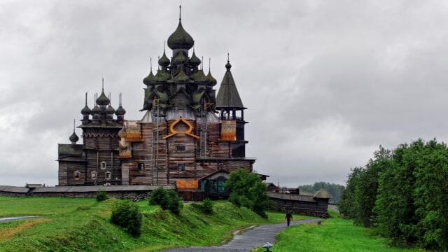 BIKIN BETAH! Inilah 10 Tempat Ibadah Terindah & Terunik di Dunia.