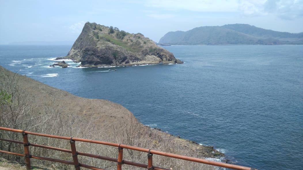 Teluk Love Wisata Murah Yang Ada Di Jember