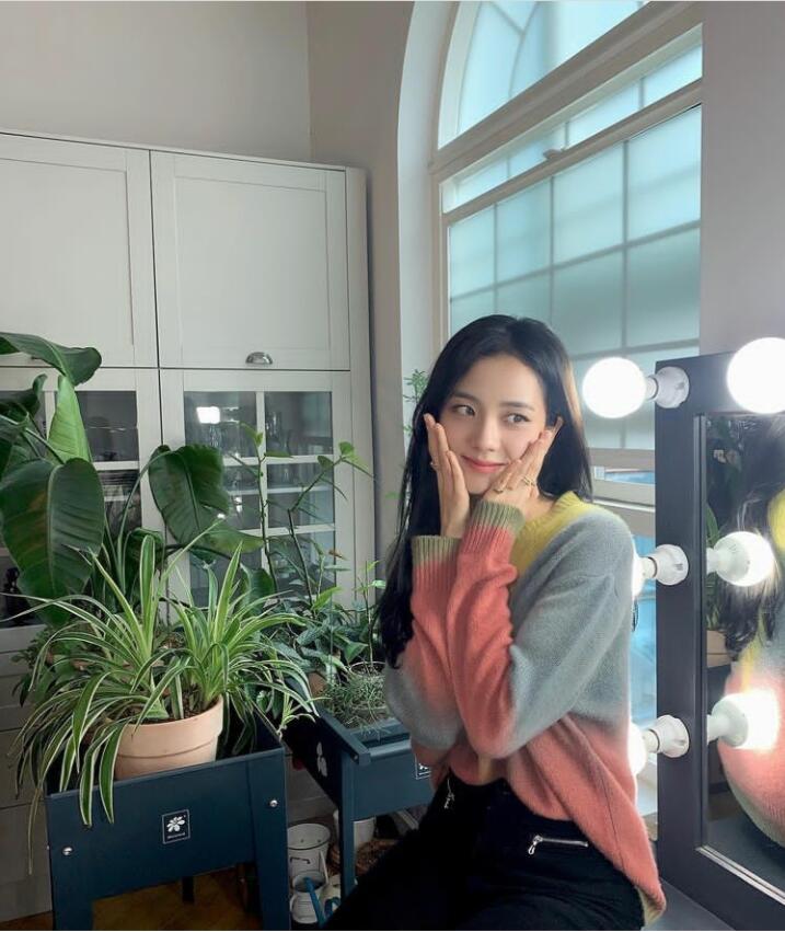 Jisoo BLACKPINK Dibully Mirip Monyet, yang Membully Secantik Apa Sih?
