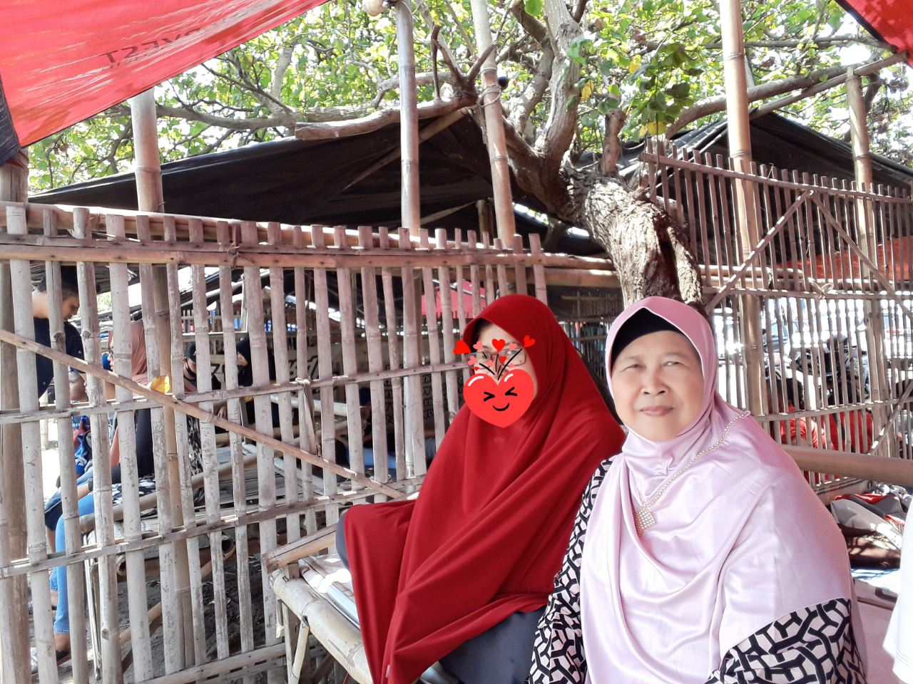 &#91;COC Travellers&#93; Liburan Kecil Kami di Pantai Tanjung Pasir