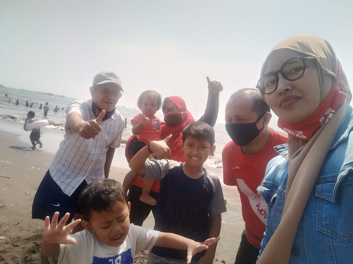 &#91;COC Travellers&#93; Liburan Kecil Kami di Pantai Tanjung Pasir