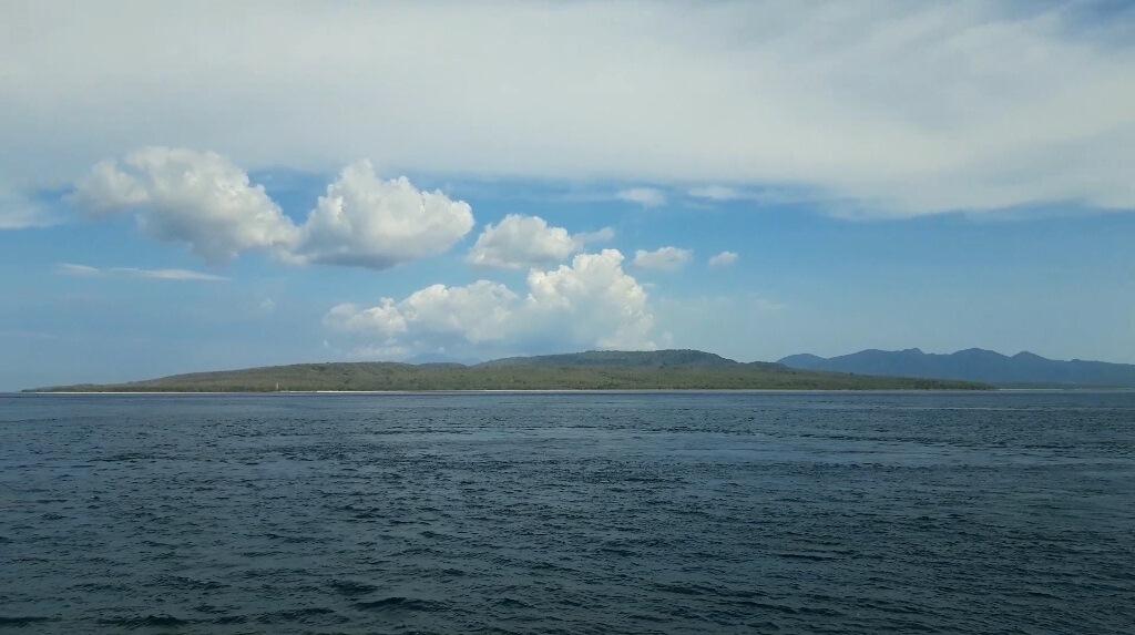 Kalo Capek Berkendara, Ngaso di Pantai Watu Dodol Aja Gans!