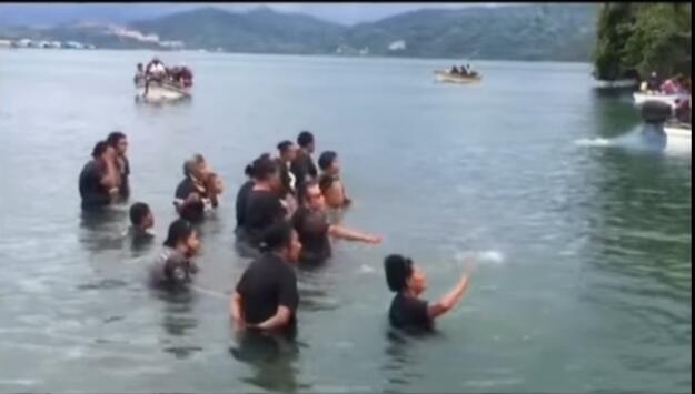 &#91;COC Reg. Papua&#93; Suku Tobati dan Tradisi Melepaskan Kesedihan yang Penuh Haru!