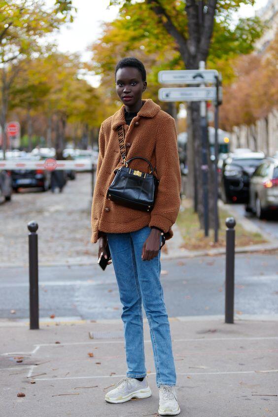 9 Warna Busana yang Cocok Untuk Kulit Gelap. BISA BUAT HIJABER JUGA!