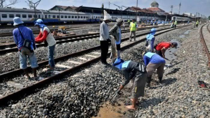 Ada Yang Belum Tau Tidak Fungsi Batu Kerikil Dilintasan Rel Kereta Api? Ini Fungsinya