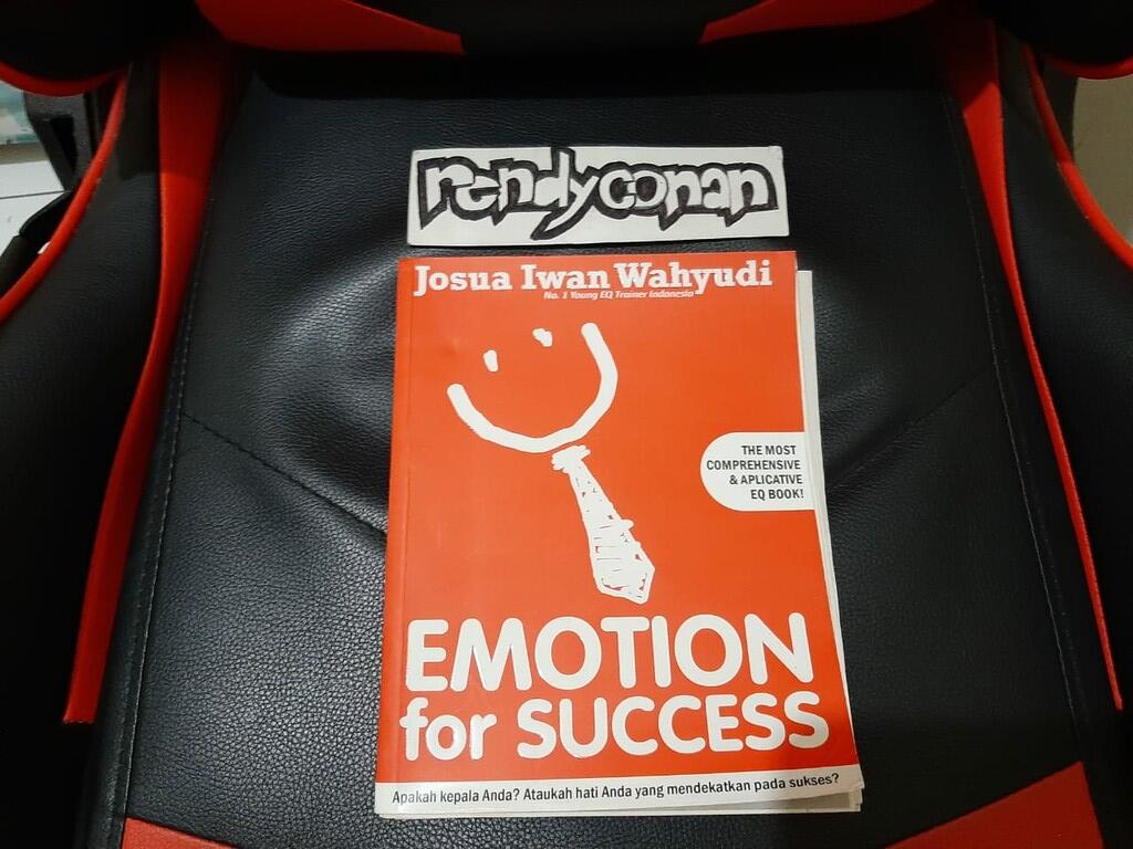 &#91;COC Buku&#93; Review Buku Emotion For Success Karya Josua Iwan Wahyudi