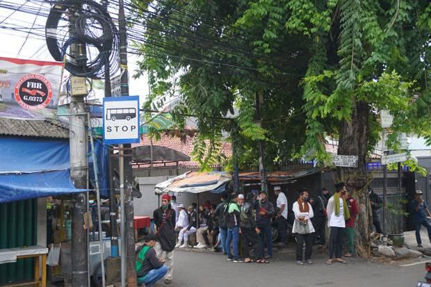 Petamburan III Rumah Habib Rizieq Dijaga Laskar FPI dan Jawara