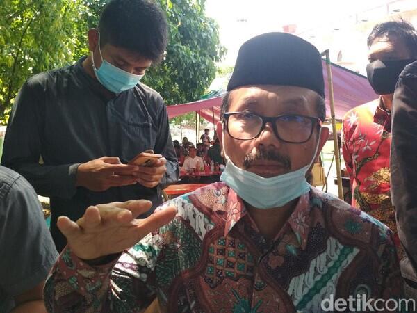 Positif COVID-19, Bupati Cirebon Isolasi Mandiri Sambil Baca Al-Quran