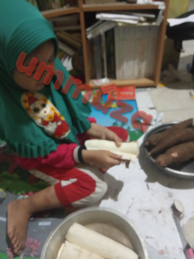 Gadis Kecil Masak 🤔 Kreasi Singkong