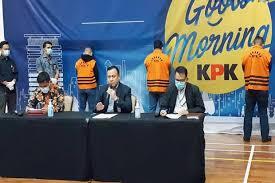 Mensos Tersangka, Dana Bansos Tidak Merata! Apa Cuma Menteri Yang Korupsi?