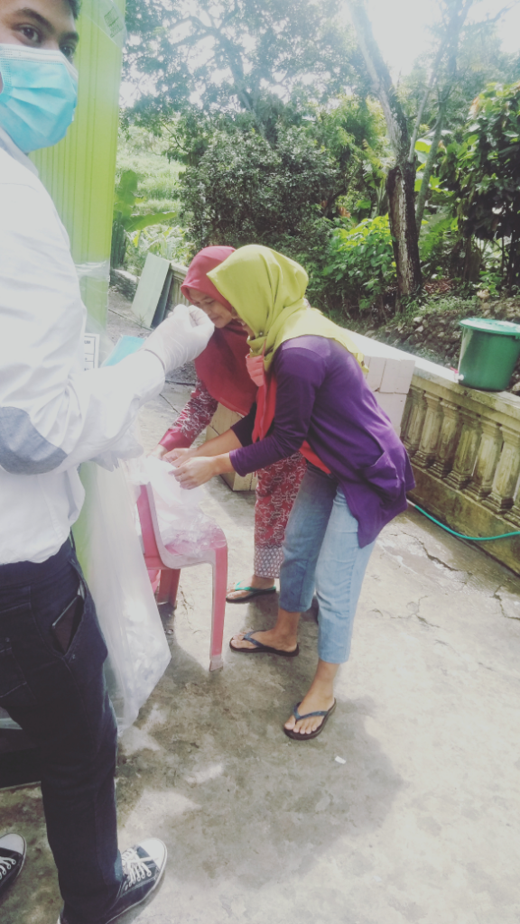 Milih Bupati Berhadiah Payung!