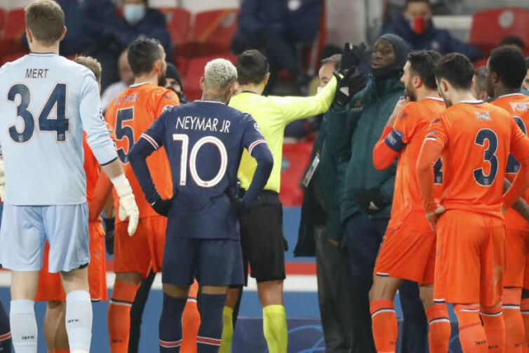 Pelecehan Rasial di Paris, Laga PSG Vs Basaksehir Ditunda