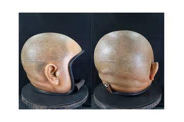 Bikin Merinding!!! Desain Helm Pengendara Ini Malah Nyeremin