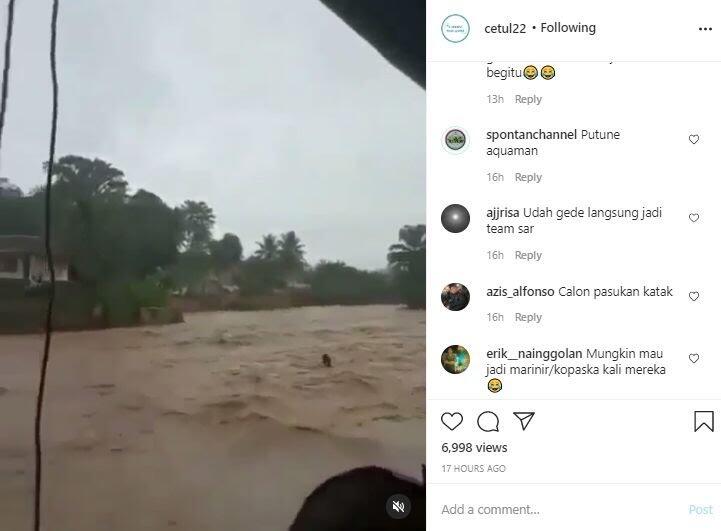 Musim Hujan Datang, Bocah Ini Asik Nyemplung Di Air Yang Deras! Aquaman