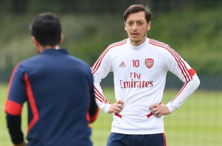 Diasingkan Arsenal, Mesut Ozil Dapat Tawaran dari Klub MLS