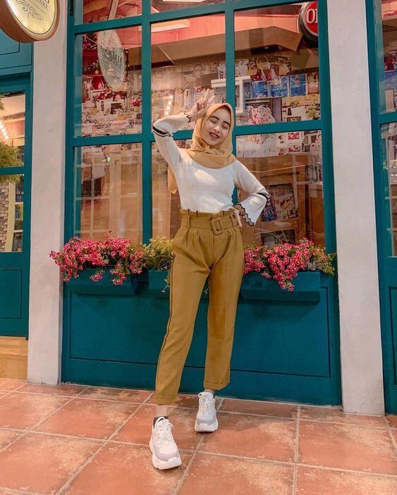 Trik Padu-Padan Celana Bahan Untuk Hijaber, Terlihat SIMPEL TAPI ELEGAN!!!