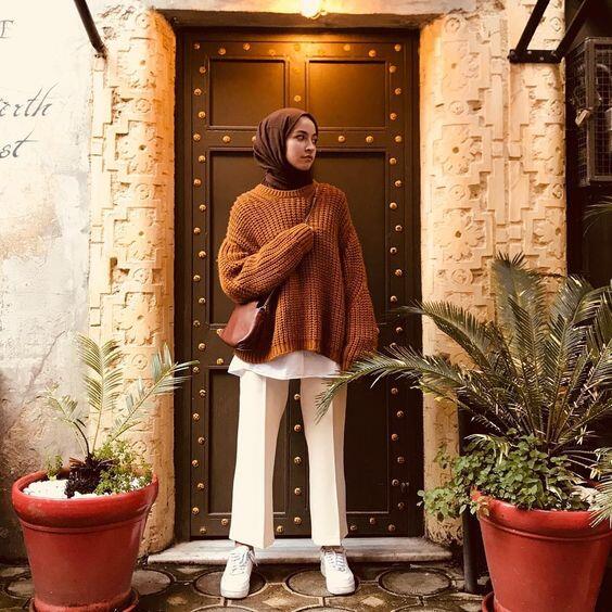 Trik Padu-Padan Celana Bahan Untuk Hijaber, Terlihat SIMPEL TAPI ELEGAN!!!