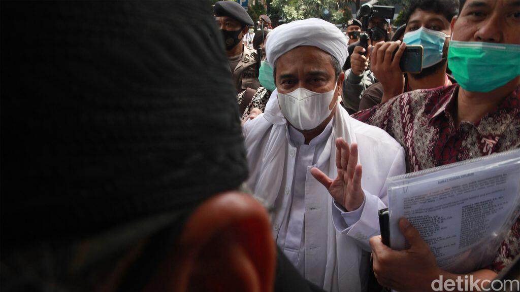 Momen Habib Rizieq Shihab Makan NASI KOTAK hingga Nasi Mandhi