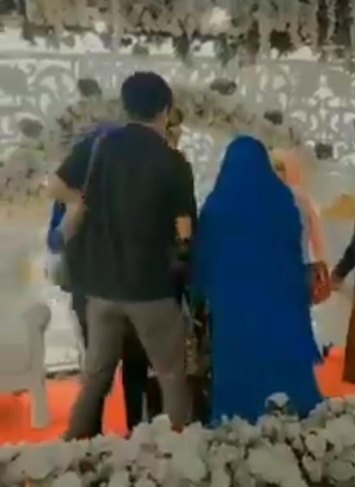 Viral! Didatangi Mantan Di Acara Pernikahan, Mempelai Wanita Histeris Hingga Pingsan