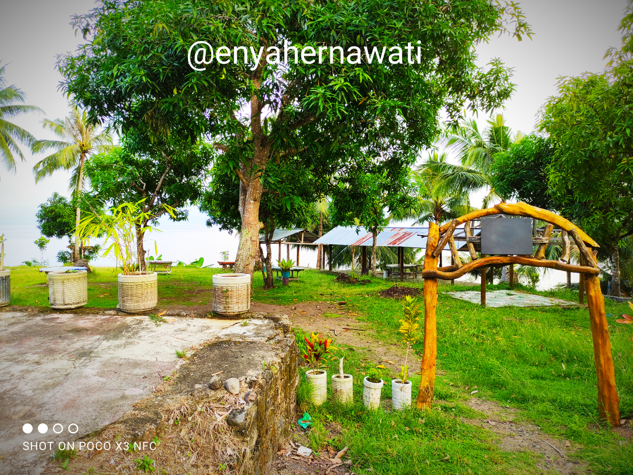 &#91;COC Travellers&#93; Wisata Air Panas Pantai Akesahu, di Tidore Kepulauan, Maluku Utara