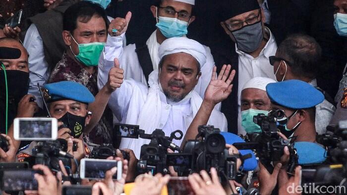  Habib Rizieq Ditahan Sedangkan 5 Tersangka Lain Tidak, Pasal Ini Pembedanya 